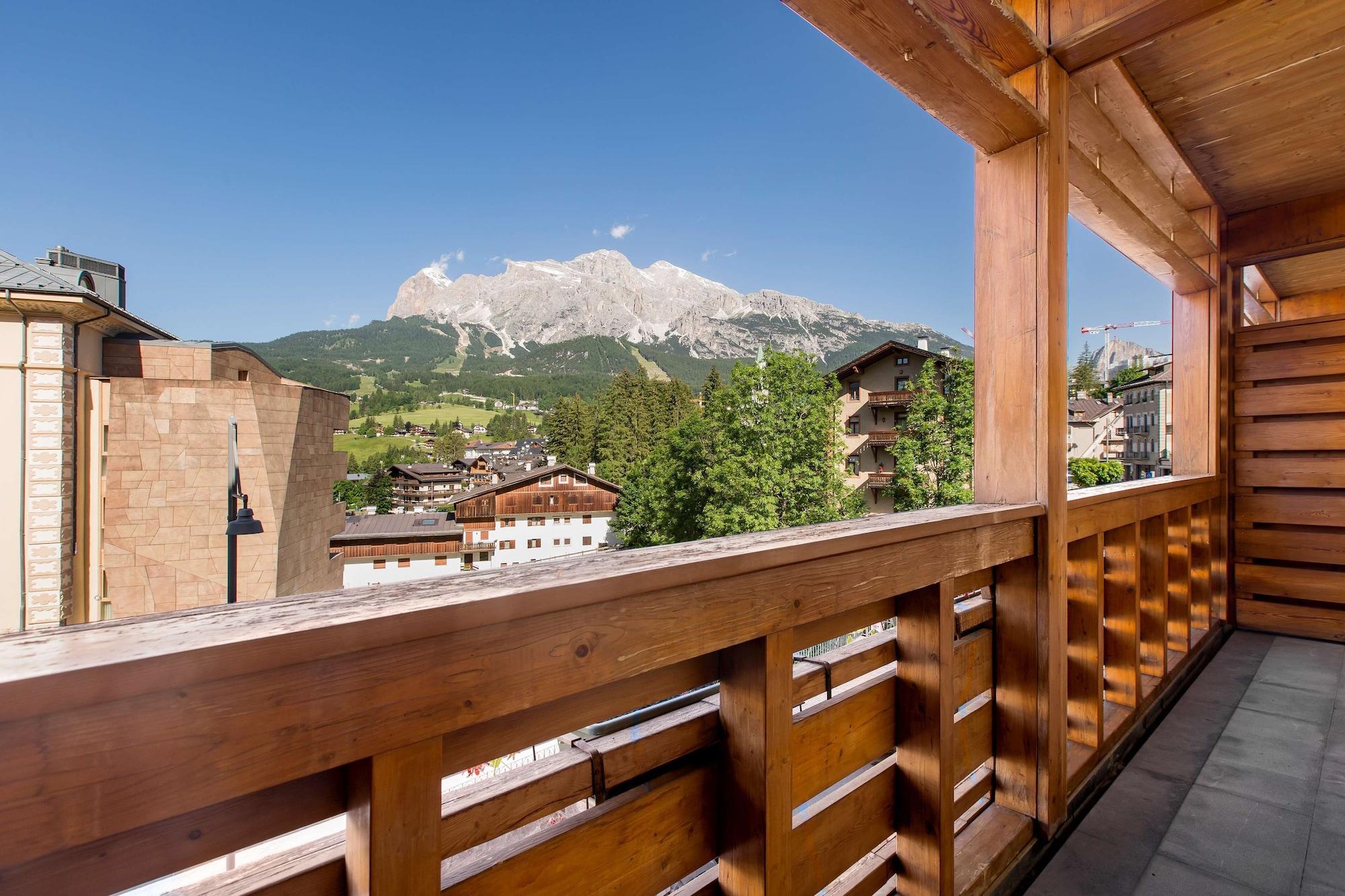 Radisson Residences Savoia Palace Cortina d’Ampezzo Exterior foto