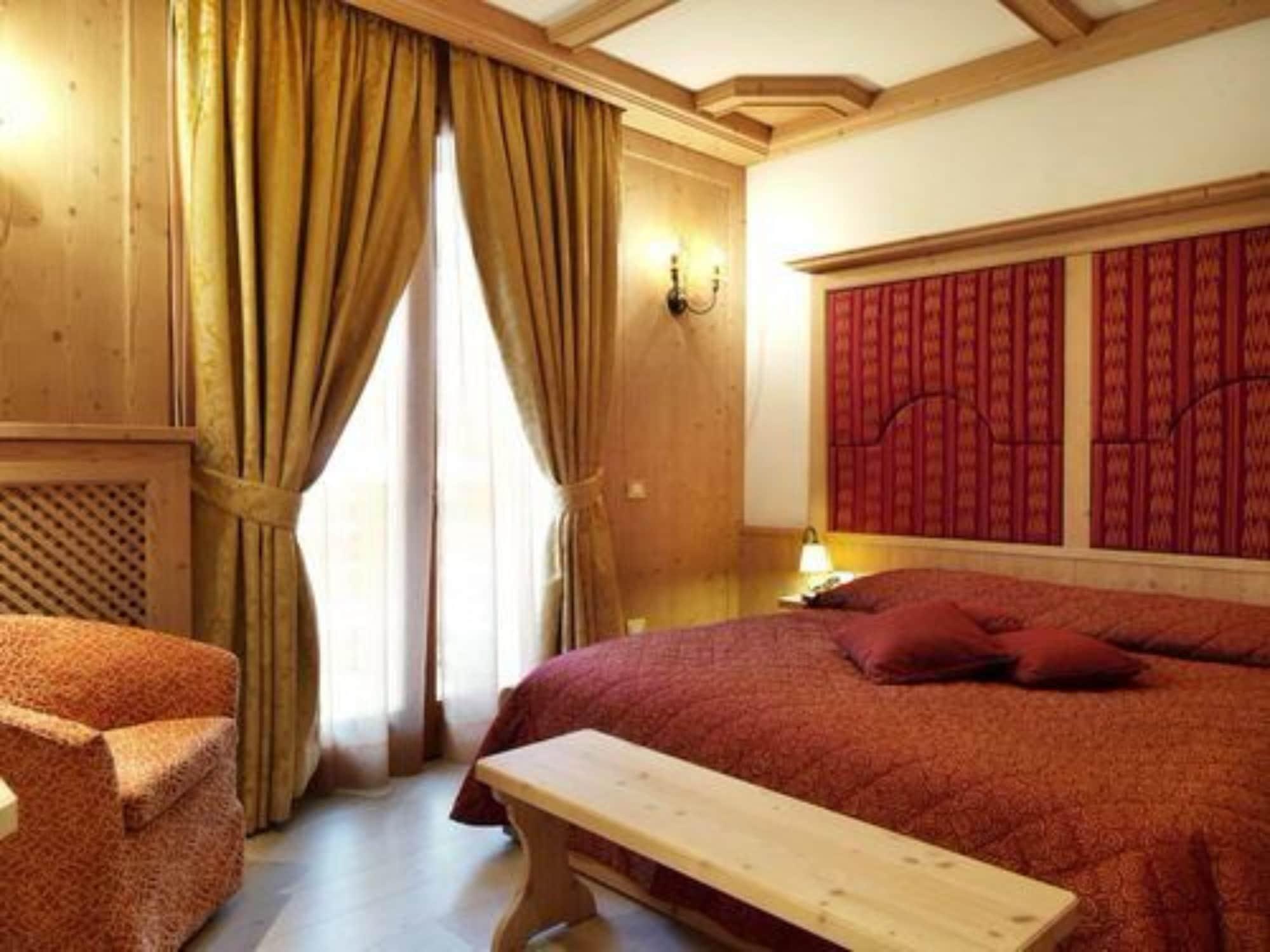 Radisson Residences Savoia Palace Cortina d’Ampezzo Exterior foto