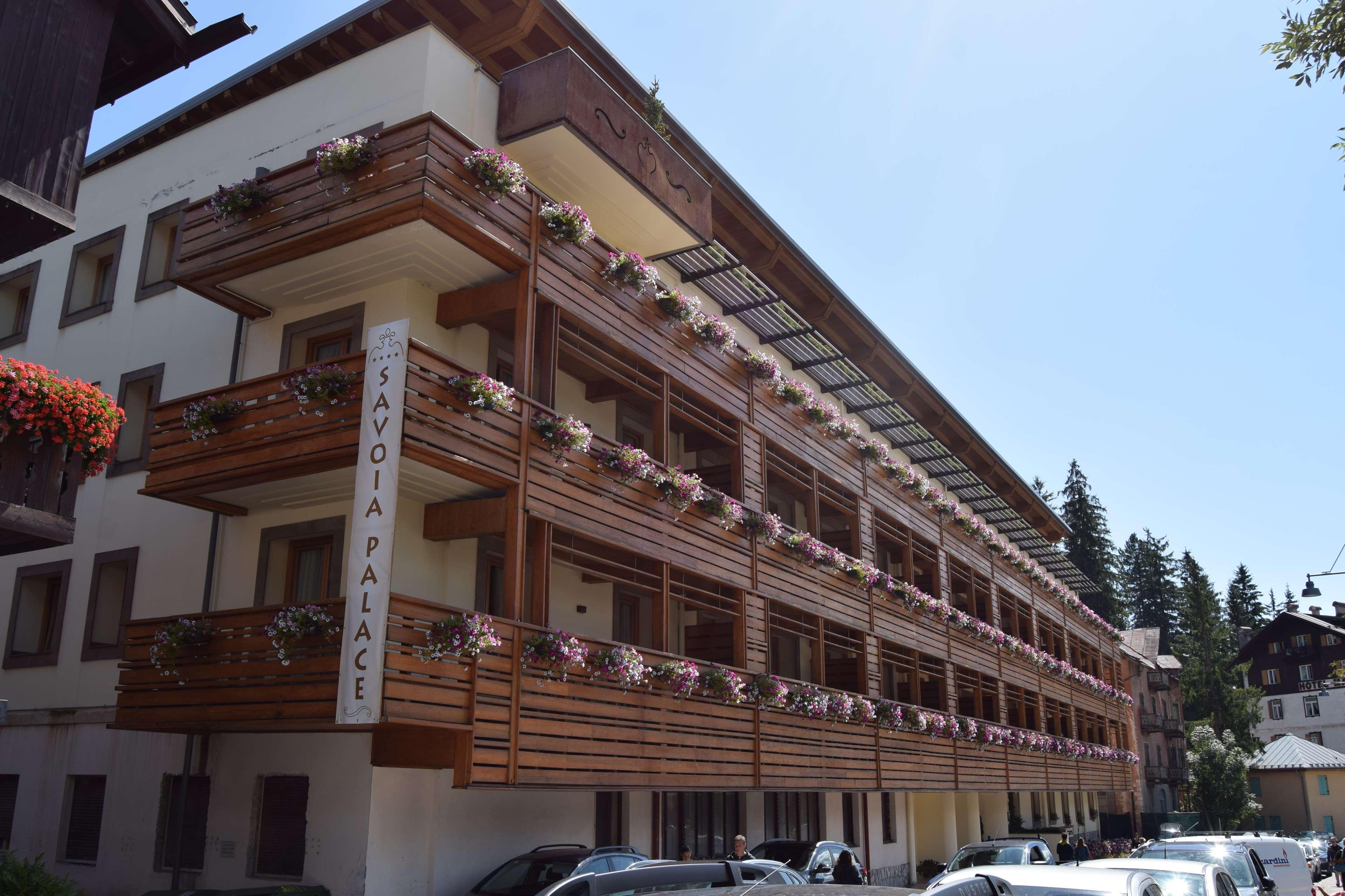 Radisson Residences Savoia Palace Cortina d’Ampezzo Exterior foto