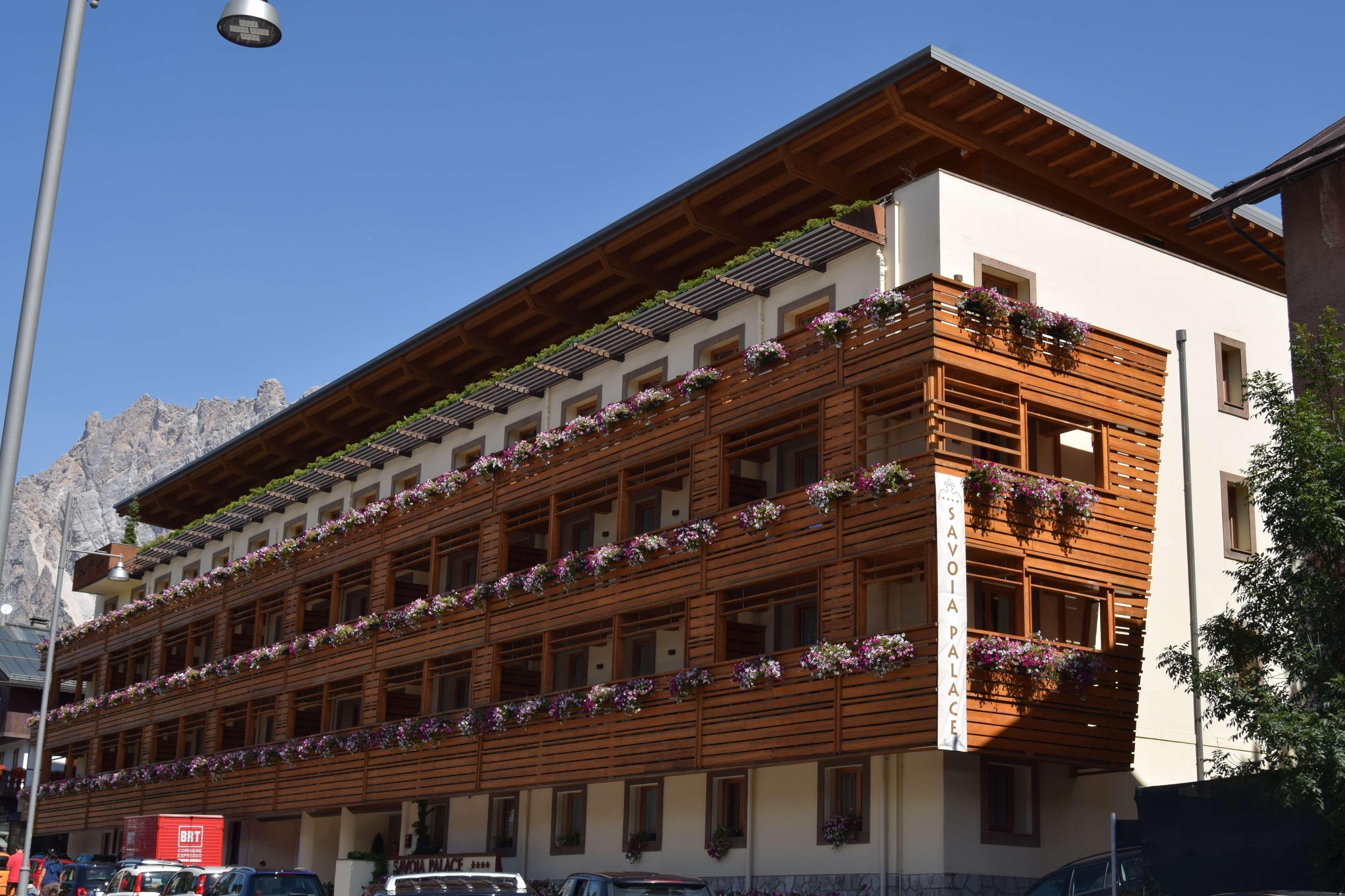 Radisson Residences Savoia Palace Cortina d’Ampezzo Exterior foto